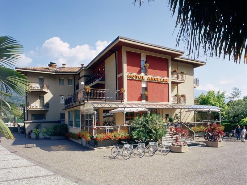 Hotel Angelini Torbole Sul Garda Buitenkant foto